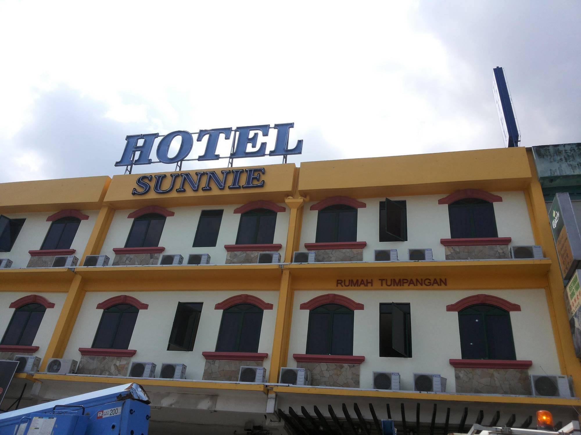 Sunnie Hotel 新山 外观 照片